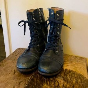Steve Madden Navy Blue Leather Combat/Military Style Boots Size 7.5 W